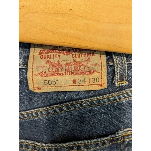 Levi's‎ 505 Jeans 34X30 (actual 34X31) Blue zipper Fly Denim Jeans ) - Picture 3 of 4